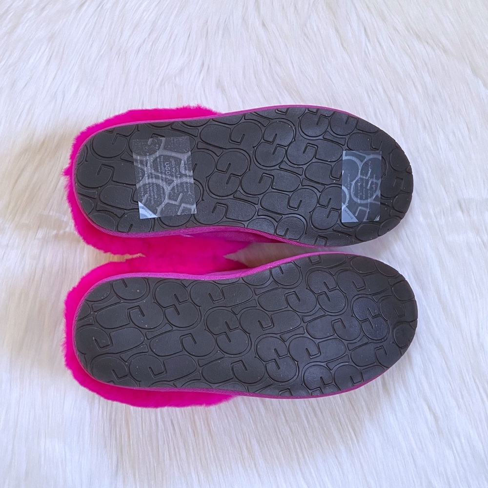 UGG Women’s Moraene Rock Rose Suede Slippers - Picture 7 of 7